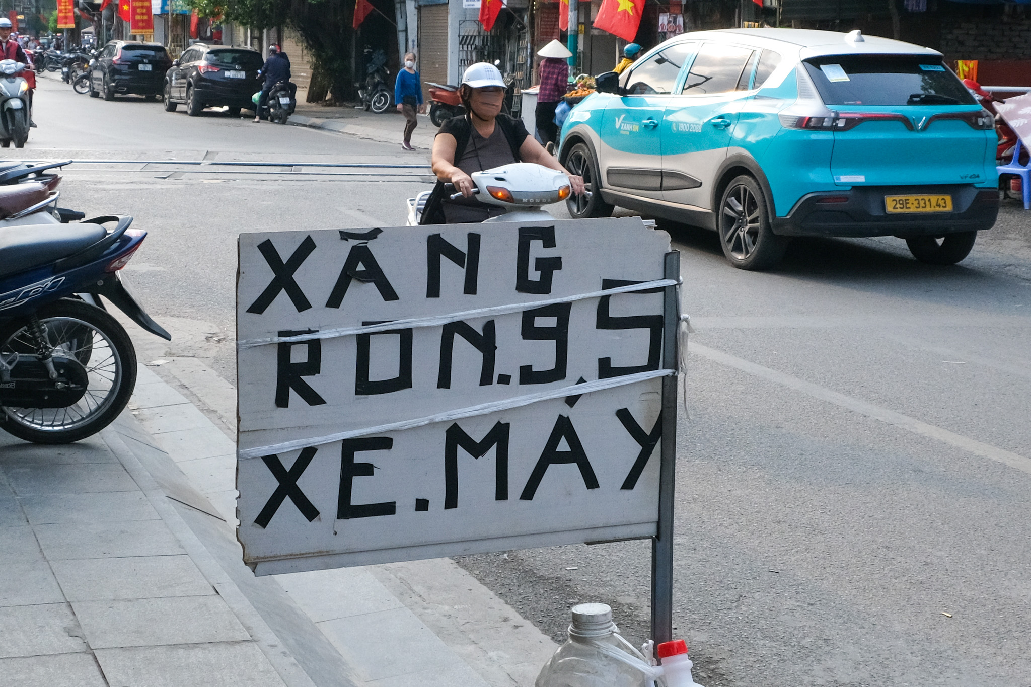 Xăng Rỗng Xe Máy